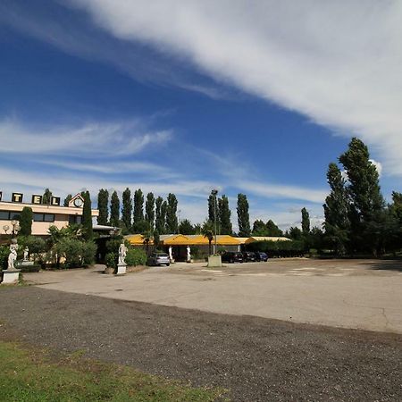 Hotel I Laghetti Polesella Exterior foto